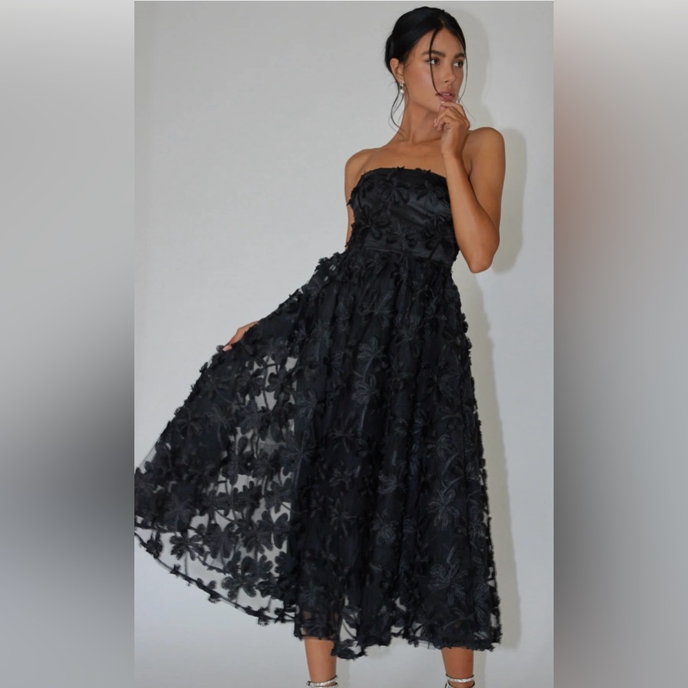 Selfie Leslie DORI FLORAL EMBELLISHED MIDI DRESS BLACK Angel Biba Medium Wedding